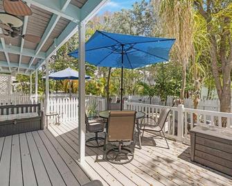 Island Time At The Truman Annex In Key West - Key West