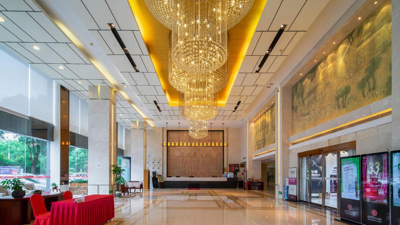 Huatian Hotel