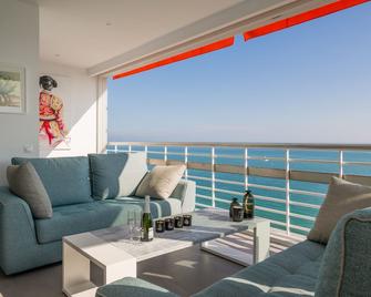 Loft del Mar - Charming luxury apartment at La Roca - Torremolinos - Sala de estar