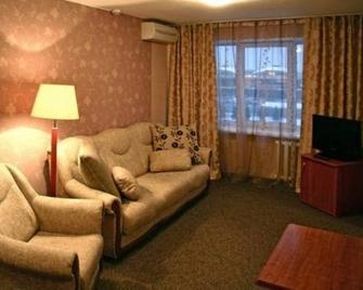 Chelyabinsk Hotel 4 floor - Cheliábinsk - Sala de estar