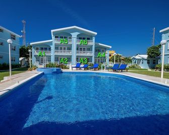 Sunset Beach 'A4' - Beachfront, Pool/Ocean View, Kayaks, Bikes, & More! - San Pedro Town - Pool