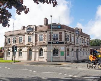 Imperial Salford Hotel - Salford - Bygning