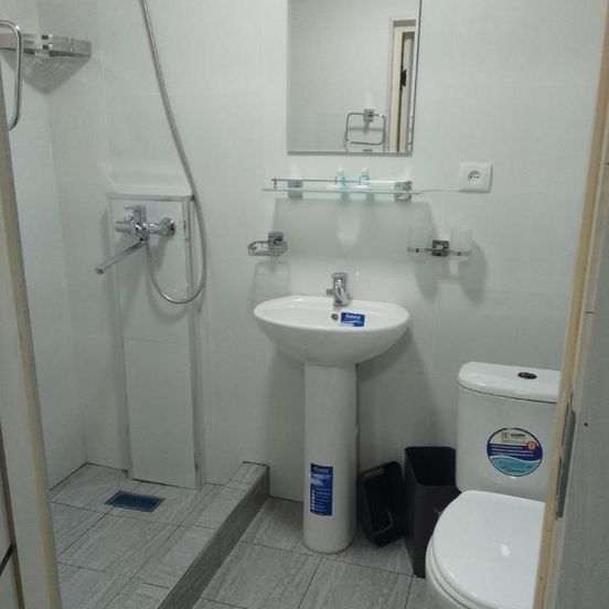 Greenway Hotel image 1