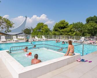 Hotel Alla Rotonda - Jesolo - Pool