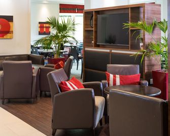 Holiday Inn Express London - Dartford By IHG - Dartford - Lounge