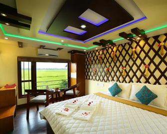 Best Kerala Houseboat - Alappuzha