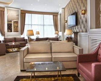 Serenity Suites Istanbul Airport - איסטנבול - טרקלין