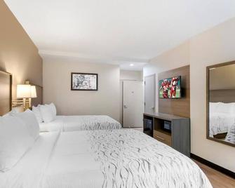Explore Jamaica with This Affordable Room | Free Parking - Queens