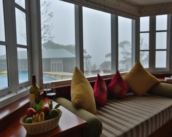 سبايس تري مونار - مونار - غرفة معيشة