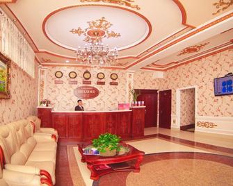 Khujand Deluxe Hotel - Khujand - Front desk