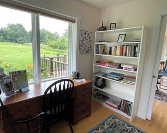 Spacious country retreat close to town and nature, Sylvana Farm VT - Montpelier - Équipements de la chambre