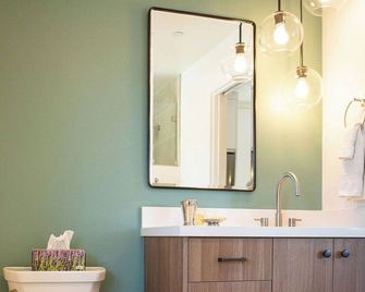 90 San Luis Street Unit D - Avila Beach - Koupelna