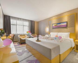 Lavande Hotel Foshan West Station Zhangchai South China Creative Zone - Foshan - Bedroom