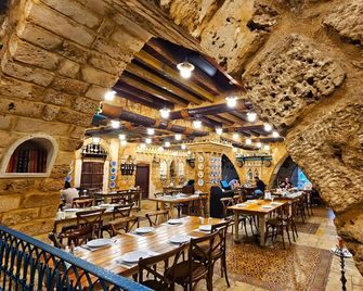 Assaha Hotel - Borj El Brajneh - Restaurant