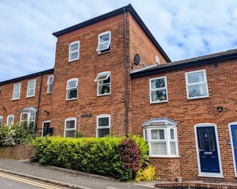 Saffron Court by Wycombe Apartments - Apt 08 - High Wycombe - Building
