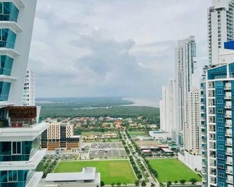 Light Home I Minimalist 1 Bed in Costa del Este - Panama Stadt