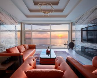 Sun Cruise Resort and Yacht - Gangneung - Balkón