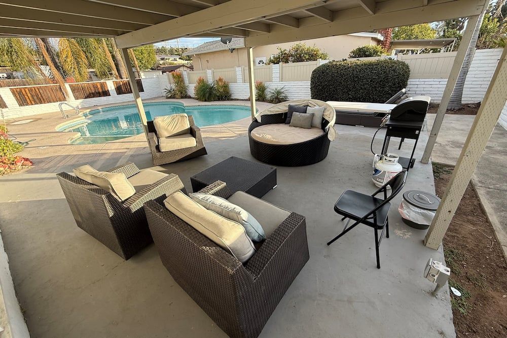 Sunny San Diego, Entire home, Pool, Free Parking, BBQ, Pets allowed, family neighborhood! - סן דייגו - בריכה