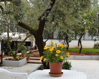 B&B Il Girasole - Formia - Innenhof
