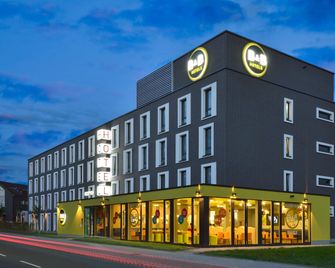 B&B Hotel Mülheim an der Ruhr - מולהיים אן דר רוהר - בניין