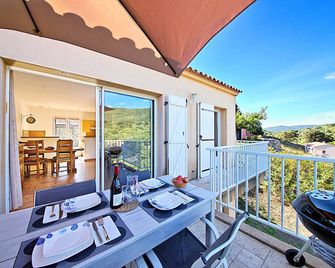 Orasi, Sartene, gîte dans villa climatisée tout confort - Sartène - Balcon