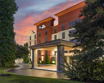 Best Western Suites Near Opryland - Nashville - Rakennus