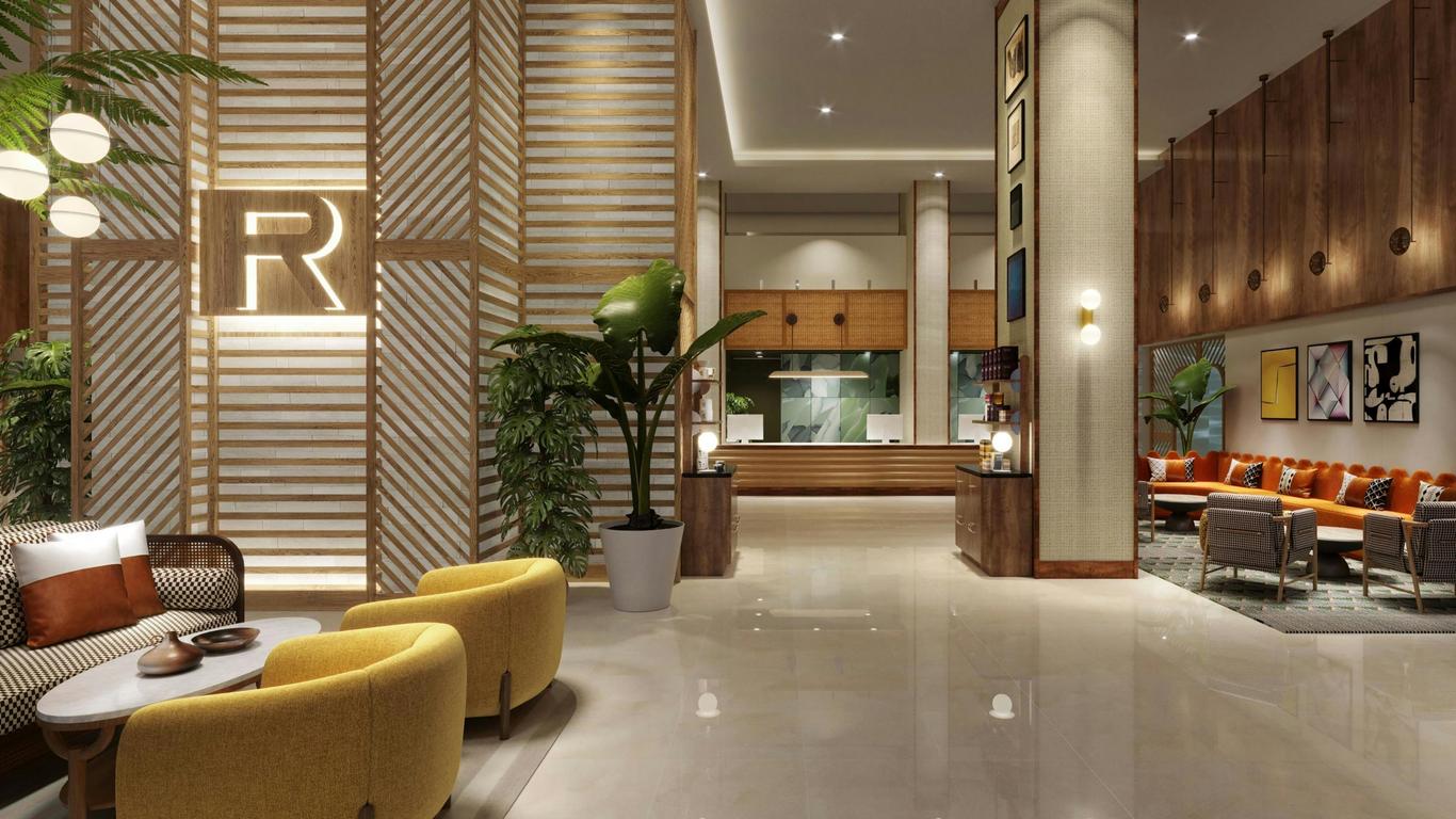 Renaissance Orlando Resort – Disney Springs Area