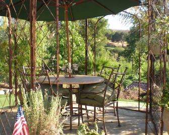 Wedding venues nearby, San Diego Zoo, Beaches, Golf, Disneyland, Wineries - Fallbrook - Terasa