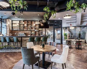 Ibis Styles Lublin Stare Miasto - Lublin - Bar