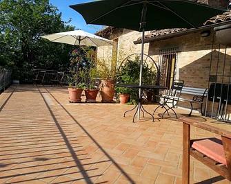 B&B I Canonici - Urbino - Patio