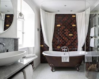 La Maison Hotel - Saarlouis - Koupelna