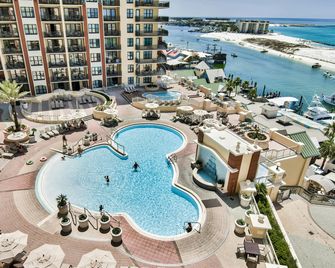 Harbor Suites at Harborwalk Village - Destin - Gebouw