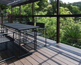 ペット宿泊可梵まる Bon-Mal Tree貸別荘お食事なしプラン ※最大4名様まで同一料金 / 鴨川市 千葉県 - 鴨川市 - バルコニー