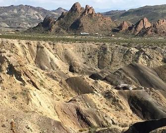 Big Bend Lodging at Ten Bits Ranch | Room #6 (Texas Hattery) - Terlingua