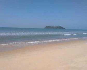Jrn Island Beach Stay Resort - Kumta - Playa