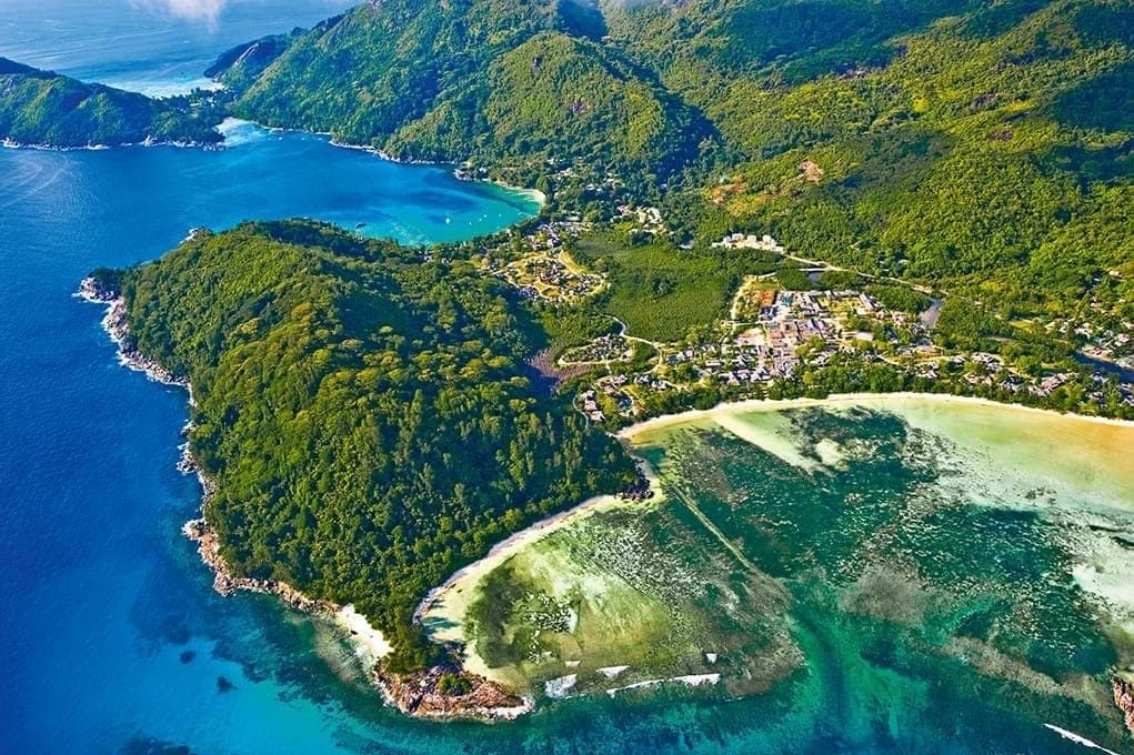 Constance Ephelia - Port Glaud - Edificio