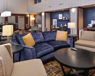 Hampton Inn & Suites Muncie - Muncie - Sala de estar