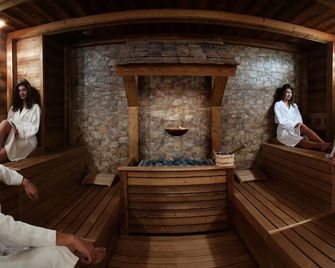 Hotel Nevis Wellness & Spa - Oradea
