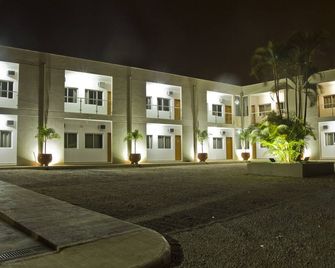 Eden Park Hotel - Sorocaba - Building