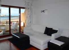 Porto Sea Apartments - Matosinhos - Living room