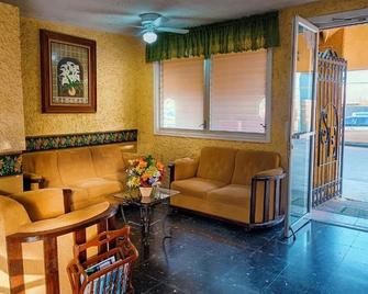 Hotel Suites Ejecutivas - Madero - Lobby