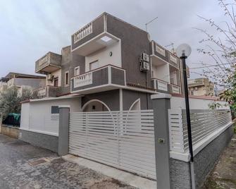Katia's Home - Scalea - Edificio