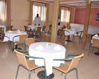 City Side Hotels And Apartments Mukono - Mukono - Restaurant