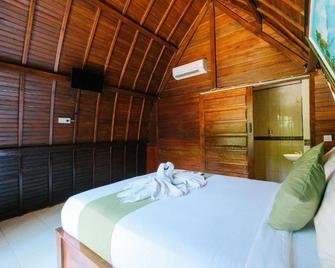 Adi Bungalow Nusa Penida - Nusa Penida - Bedroom