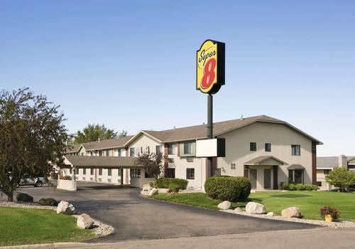 10 Best Hotels In Alexandria Minnesota Hotels From 42 Night Kayak