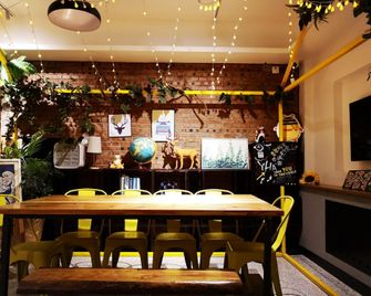 Lazybee International Youth Hostel Shenyang - Shenyang - Restaurant