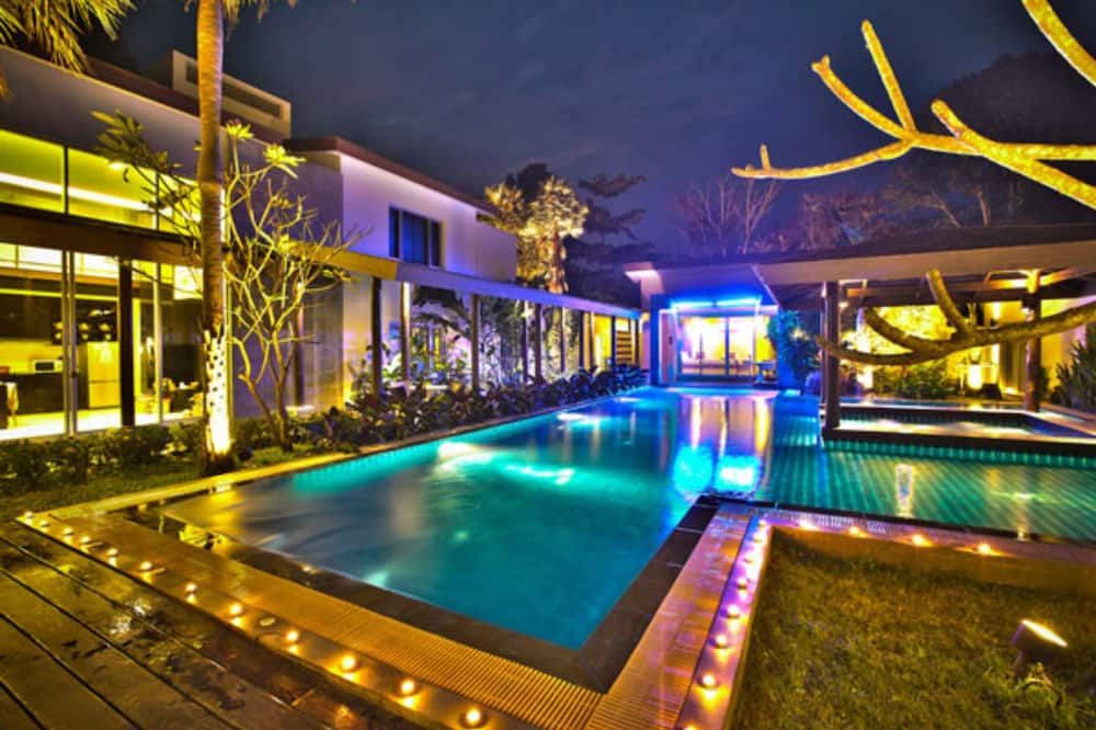 خاواي باراديز أون إيرث