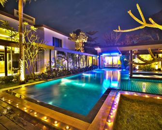 Khao Yai Paradise on Earth - Mu Si - Басейн