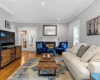 Whoa Nelly! New Listing! A Big, Beautiful House Across the Street from the Track - Saratoga Springs