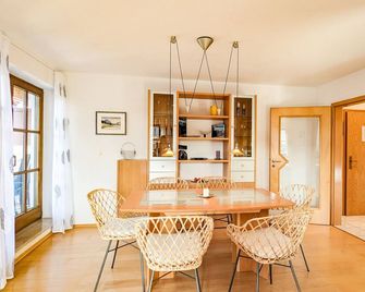 Ferienwohnung Schmoelzer - Rosshaupten - Comedor